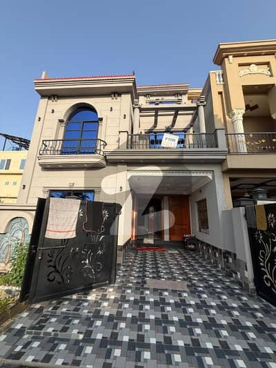 5 Marla Brand New House Are Available For Sale in park view city 5 Marla Brand New House Are Available For Sale in park view city