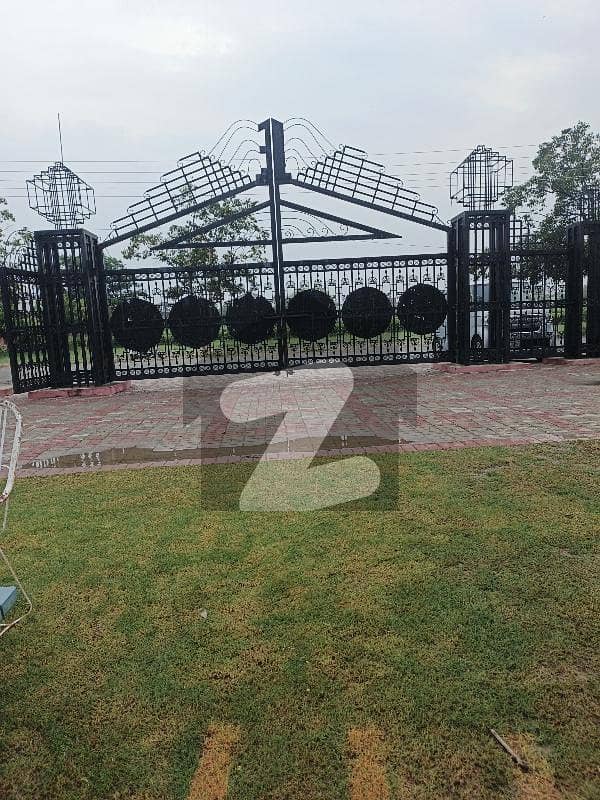 پائن انکلیو فیز 3 ڈیفینس روڈ,لاہور میں 5 مرلہ رہائشی پلاٹ 55.0 لاکھ میں برائے فروخت۔ پائن انکلیو فیز 3 ڈیفینس روڈ,لاہور میں 5 مرلہ رہائشی پلاٹ 55.0 لاکھ میں برائے فروخت۔