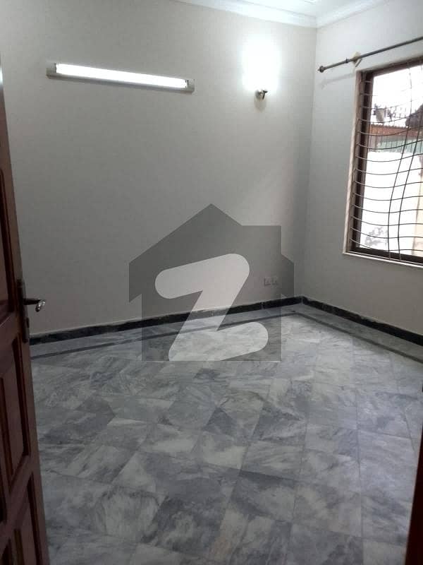 30x60 Basement Available For Rent In G13 30x60 Basement Available For Rent In G13