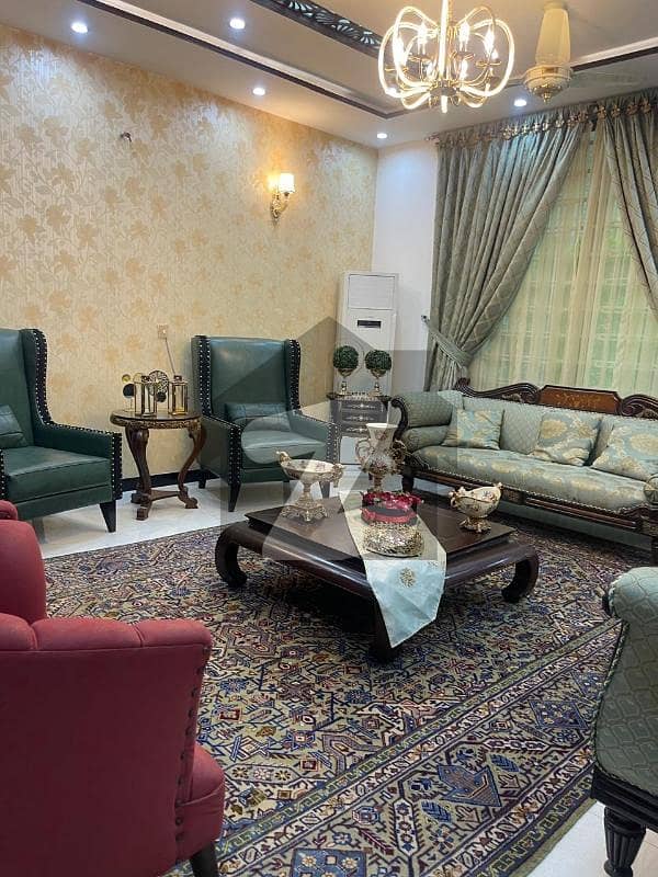 1 Kanal Modern Design Beautiful Owner Used House For Sale