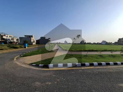 لیک سٹی۔ سیکٹر ایم 7 ۔ بلاک سی 1 لیک سٹی ۔ سیکٹرایم ۔ 7,لیک سٹی,رائیونڈ روڈ,لاہور میں 5 مرلہ رہائشی پلاٹ 1.52 کروڑ میں برائے فروخت۔