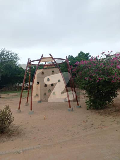 URGENT SALE 120 SQ YARD BLOCK A ONE UNIT BANGLOW NEAR COMMERCIAL FOR SALE IN SAIMA ARABIAN VILLAS