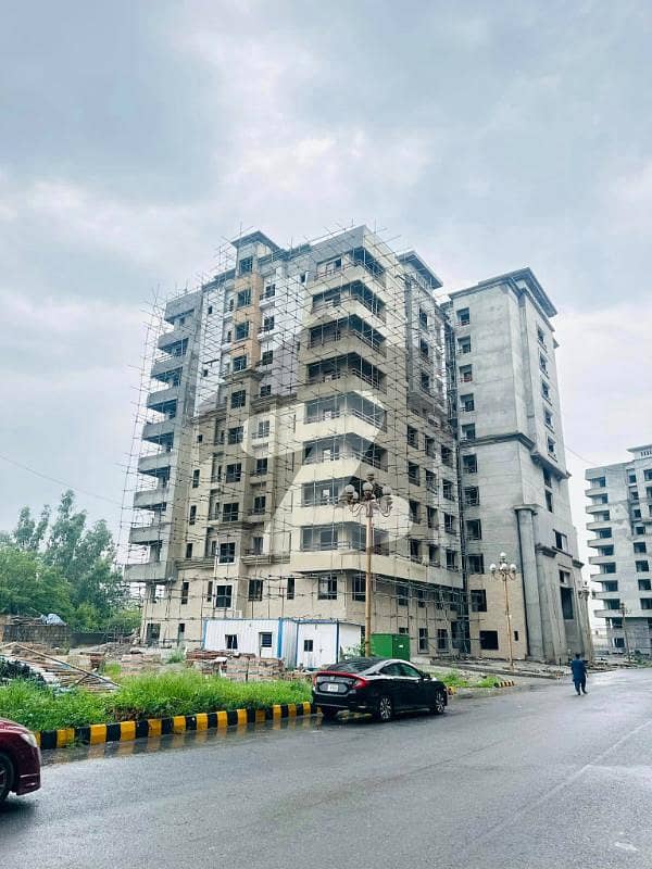 1233 Square Feet Flat In Zarkon Heights Is Available