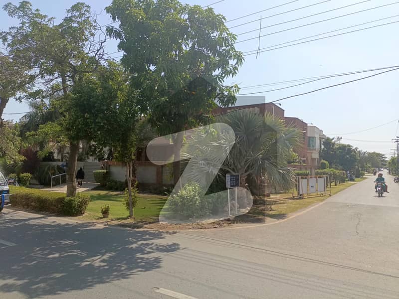 Kanal Plot Facing Askari 1 Flat Kanal Plot Facing Askari 1 Flat