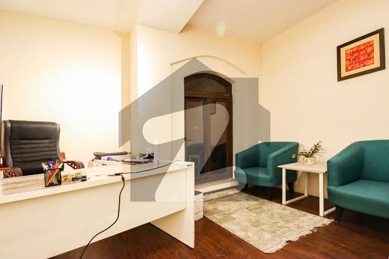 3000 Sqf furnished office available for Rent in Gulberg 3000 Sqf furnished office available for Rent in Gulberg