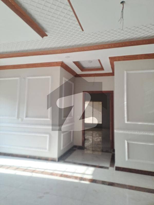 جوہر ٹاؤن فیز 2 جوہر ٹاؤن,لاہور میں 11 کمروں کا 12 مرلہ مکان 6.5 لاکھ میں کرایہ پر دستیاب ہے۔