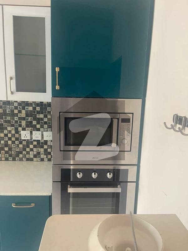 3 Bed Drawing Dinning Lounge Kitchen Lift Car