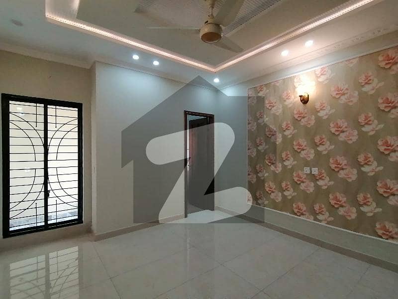 10 Marla House In LDA Avenue Best Option
