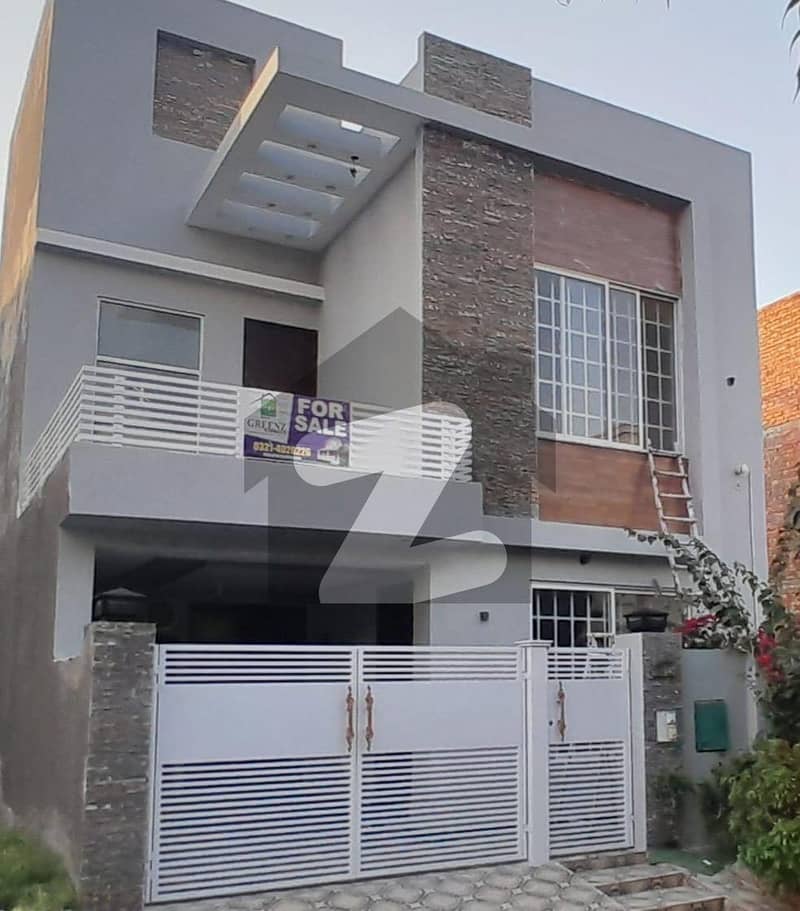 SLIGHTLY USED 5 MARLA HOUSE AT BEAUTIFUL LOCATION IN BAHRIA ORCHARD AVAILABLE SALE SLIGHTLY USED 5 MARLA HOUSE AT BEAUTIFUL LOCATION IN BAHRIA ORCHARD AVAILABLE SALE