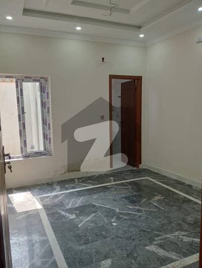 بنی گالہ اسلام آباد میں 2 کمروں کا 5 مرلہ زیریں پورشن 45.0 ہزار میں کرایہ پر دستیاب ہے۔