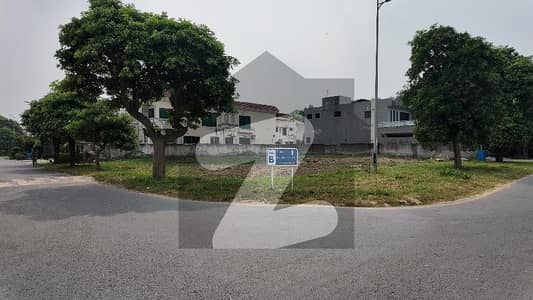 Main 300ft Road Corner 2 Kanal Plot No. 02 Block B At Ideal Location For Sale In Ex Park View DHA Phase 8