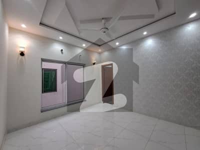 لیک سٹی میڈوز فیز 1 - بلاک جی لیک سٹی میڈوز فیز 1,لیک سٹی میڈوز,لاہور میں 5 کمروں کا 10 مرلہ مکان 3.8 کروڑ میں برائے فروخت۔