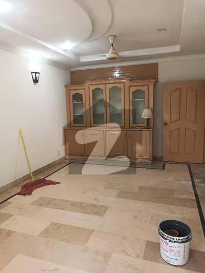 Double story 4 bedroom attach washroom timberla house for rent demand 200000