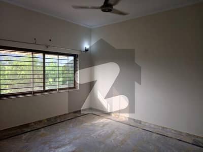 Get An Attractive Upper Portion In E-11 Under Rs. 150000