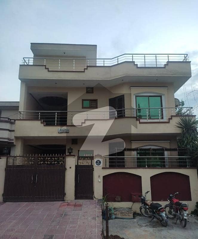 30x60 7 Marla Beautiful House For Sale In G-13 30x60 7 Marla Beautiful House For Sale In G-13