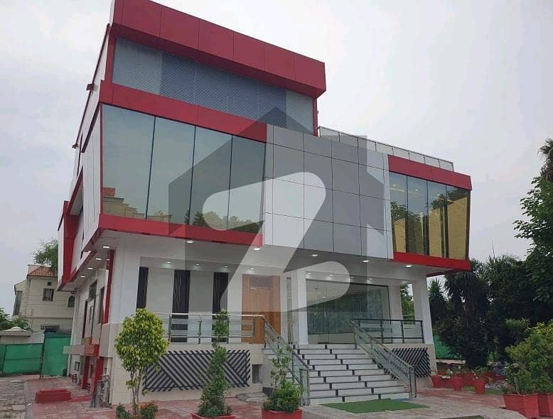 F-10/2 Building Sized 1600 Square Feet