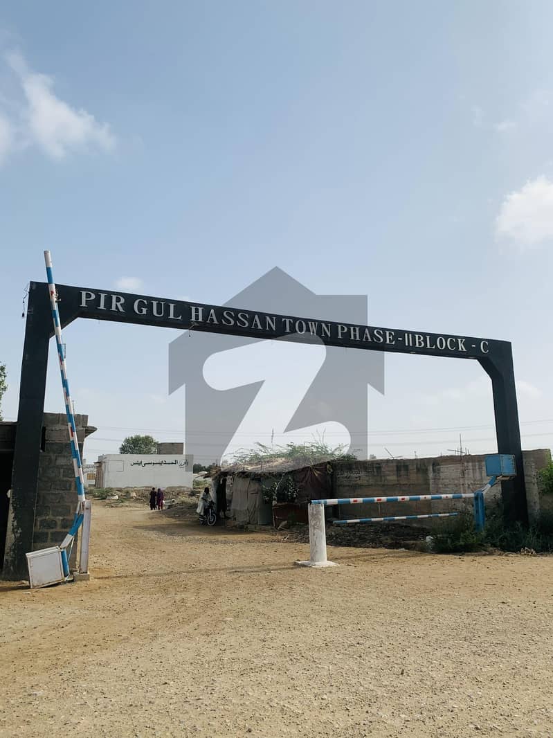 400sq yd plot main highway m-9 par. 400sq yd plot main highway m-9 par.