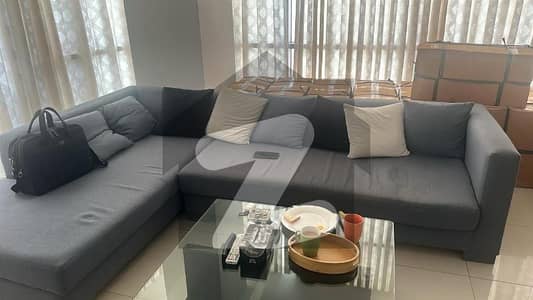 3 Bed DD 1st Floor Corner For Rent