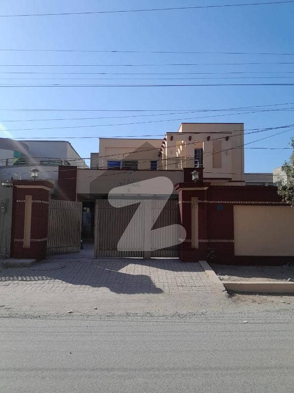 152 Ft Road House is available for Sale