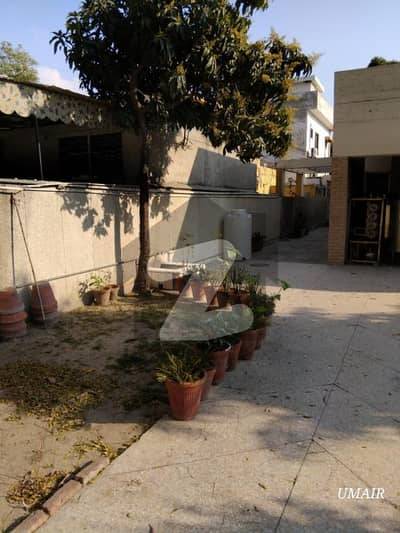 گارڈن ٹاؤن لاہور میں 6 کمروں کا 3 کنال مکان 28.75 کروڑ میں برائے فروخت۔