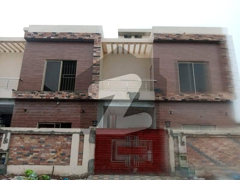 Good Location House Of 10 Marla In DHA Sector A - Rachna Villas For sale