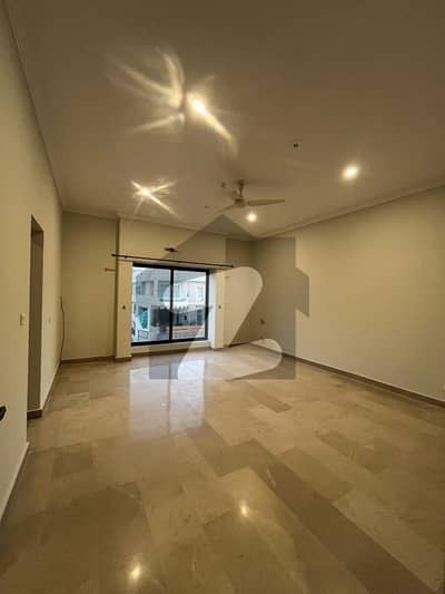 1 Kanal House Available For Rent