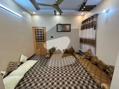 200 Sq Yds 3 bed dd Portion for Rent Mosmiyat University Road For Rent