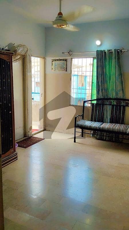 ناظم آباد - بلاک 5ای ناظم آباد,کراچی میں 2 کمروں کا 2 مرلہ فلیٹ 39.0 لاکھ میں برائے فروخت۔