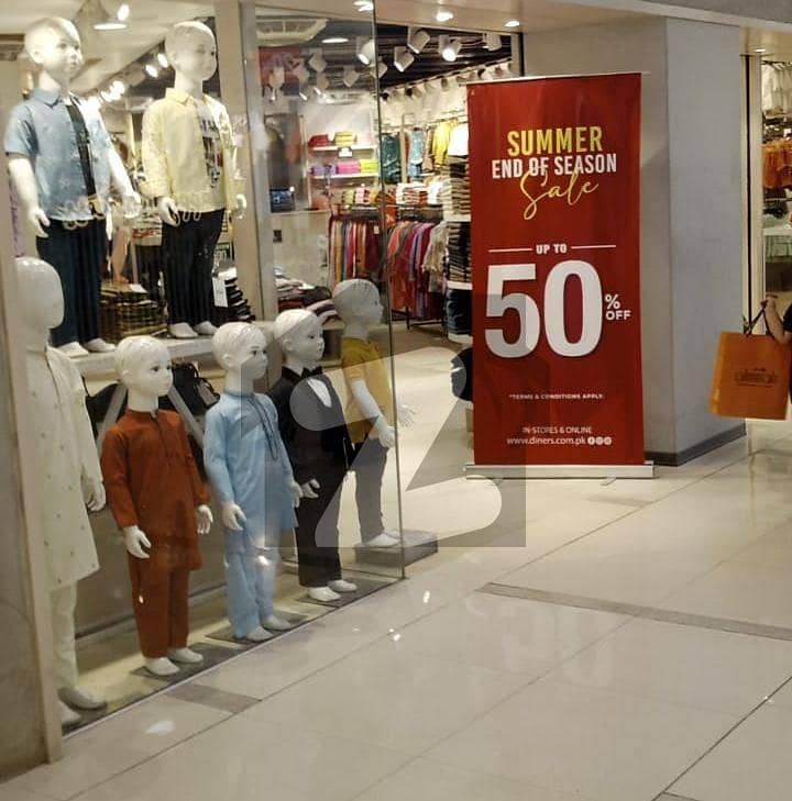 طارق روڈ کراچی میں 4 مرلہ دکان 10.5 کروڑ میں برائے فروخت۔ طارق روڈ کراچی میں 4 مرلہ دکان 10.5 کروڑ میں برائے فروخت۔