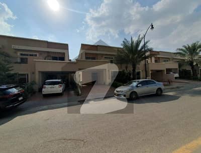 Chance Deal 200 Yards Brand New Villa Next To 10A Entrance Well Maintained Visit Possible