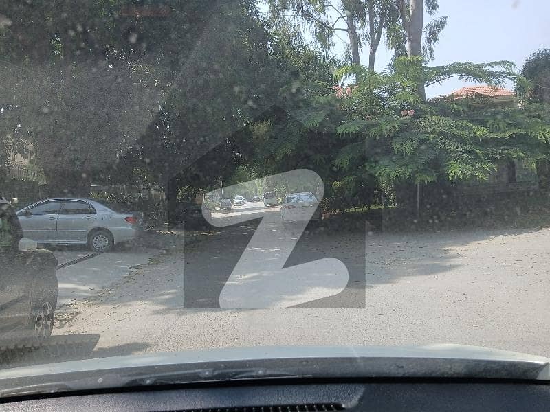 House Is Available For Sale In F-8 House Is Available For Sale In F-8