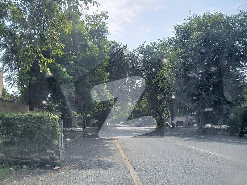 ایف ۔ 7 اسلام آباد میں 3 کنال مکان 90.0 کروڑ میں برائے فروخت۔ ایف ۔ 7 اسلام آباد میں 3 کنال مکان 90.0 کروڑ میں برائے فروخت۔