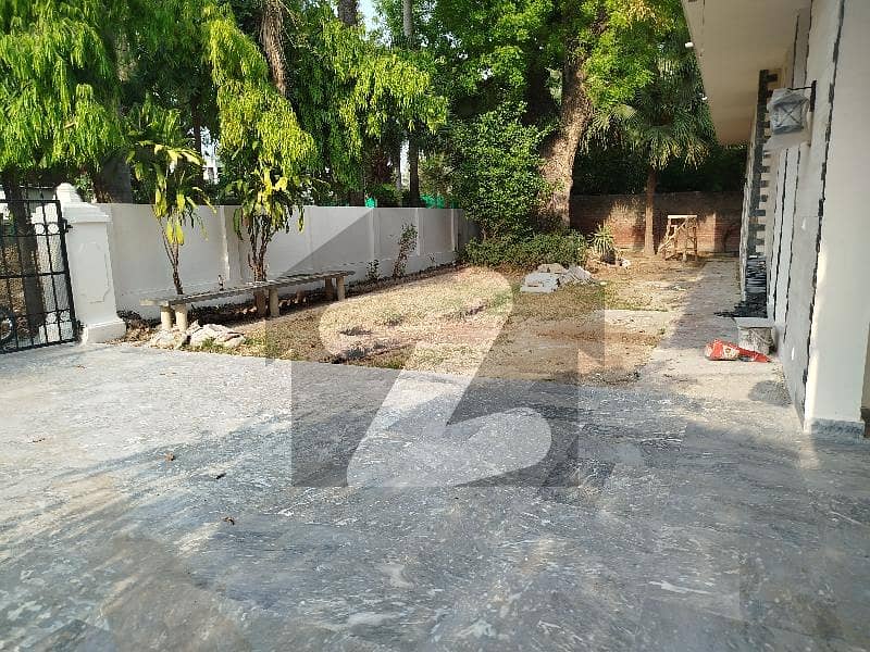 50 Marla Plot For Sale In Main Cantt