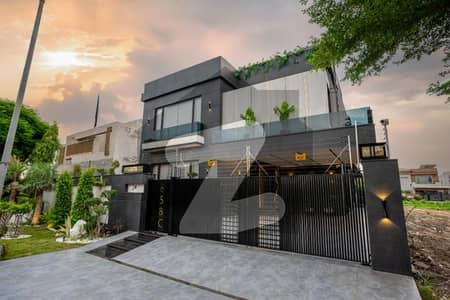 1 KANAL FULL BASMNET POOL THEATER HOUSE FOR SALE GOOD LOCATION