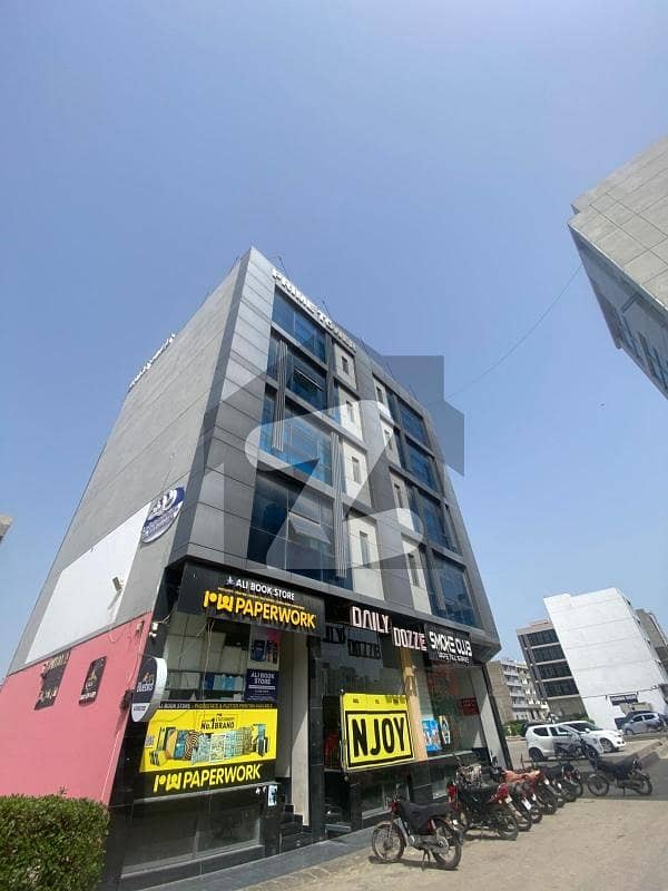 ڈی ایچ اے فیز 8 ڈی ایچ اے ڈیفینس,کراچی میں 4 مرلہ دفتر 99.0 ہزار میں کرایہ پر دستیاب ہے۔