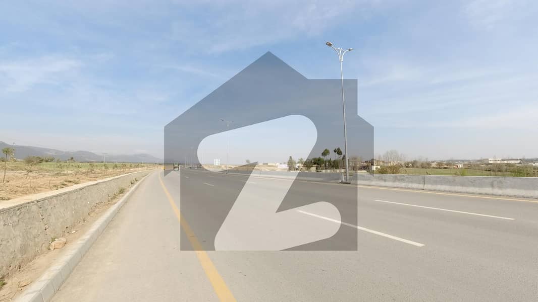 1 Kanal Residential Plot For Sale In C-16