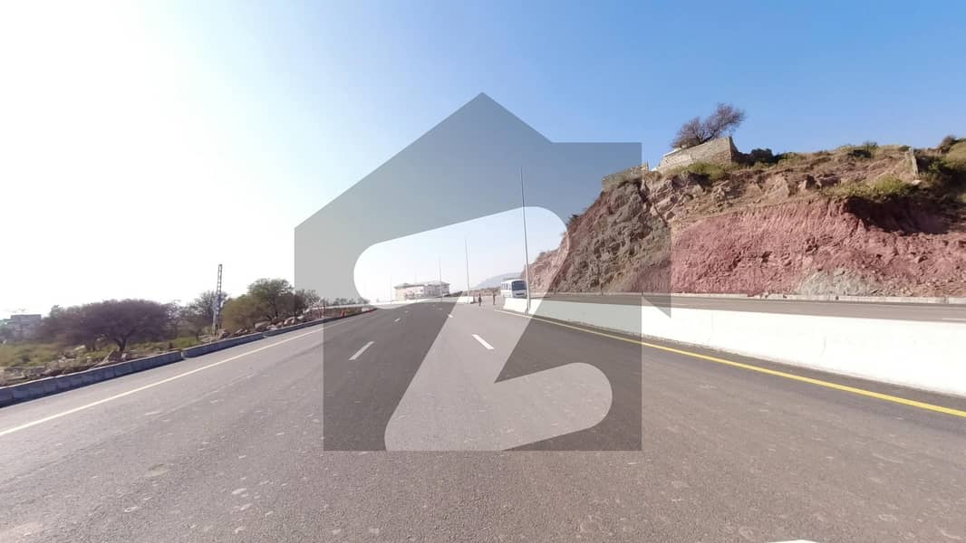 1 Kanal Residential Plot For Sale In C-16