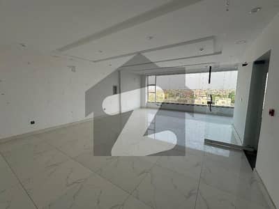 ڈی ایچ اے فیز 8 - کمرشل براڈوے ڈی ایچ اے فیز 8,ڈیفنس (ڈی ایچ اے),لاہور میں 4 مرلہ عمارت 1.15 لاکھ میں کرایہ پر دستیاب ہے۔