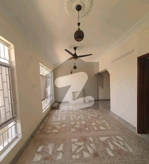 4 Marla House In Stunning I-10 Is Available For sale