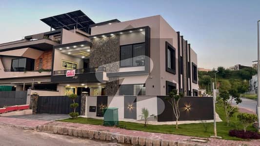 بحریہ ٹاؤن فیز 8 ۔ بلاک ای بحریہ ٹاؤن فیز 8,بحریہ ٹاؤن راولپنڈی,راولپنڈی میں 5 کمروں کا 16 مرلہ مکان 5.2 کروڑ میں برائے فروخت۔ بحریہ ٹاؤن فیز 8 ۔ بلاک ای بحریہ ٹاؤن فیز 8,بحریہ ٹاؤن راولپنڈی,راولپنڈی میں 5 کمروں کا 16 مرلہ مکان 5.2 کروڑ میں برائے فروخت۔