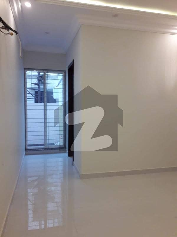 10 Marla House For Rent In Paragon City