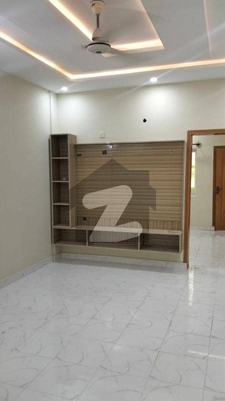 RENOVATED FLAT 1ST FLOOR SALE RENOVATED FLAT 1ST FLOOR SALE