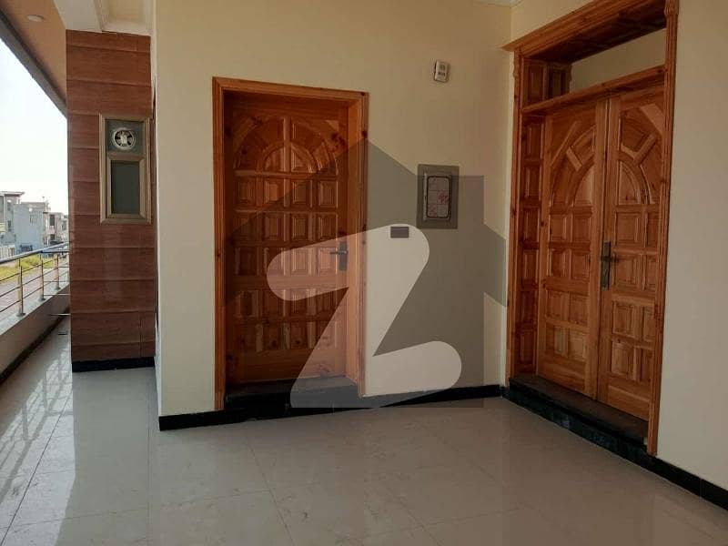 ممتاز سٹی اسلام آباد میں 5 کمروں کا 7 مرلہ مکان 85.0 ہزار میں کرایہ پر دستیاب ہے۔ ممتاز سٹی اسلام آباد میں 5 کمروں کا 7 مرلہ مکان 85.0 ہزار میں کرایہ پر دستیاب ہے۔