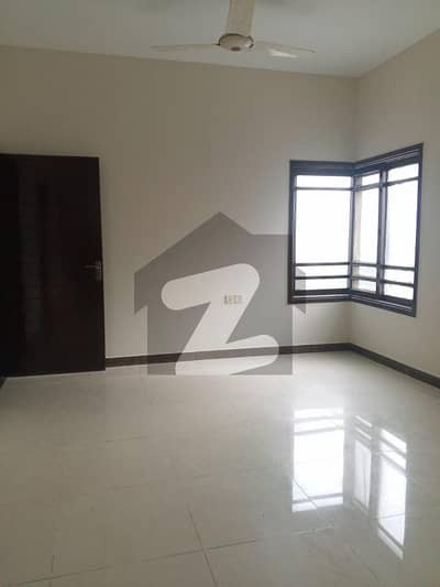 ڈی ایچ اے فیز 7 ایکسٹینشن ڈی ایچ اے ڈیفینس,کراچی میں 4 کمروں کا 4 مرلہ مکان 5.75 کروڑ میں برائے فروخت۔