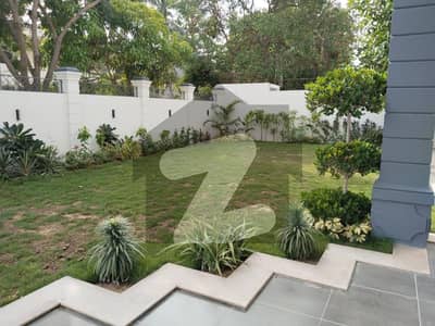 ڈی ایچ اے فیز 5 ڈی ایچ اے ڈیفینس,کراچی میں 6 کمروں کا 2 کنال مکان 23.5 کروڑ میں برائے فروخت۔