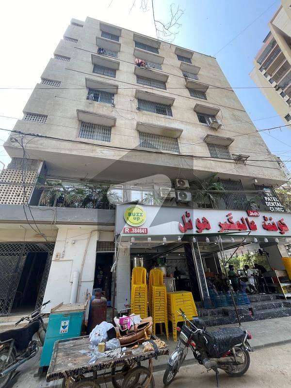 پی ای سی ایچ ایس بلاک 2 پی ای سی ایچ ایس,جمشید ٹاؤن,کراچی میں 3 کمروں کا 7 مرلہ فلیٹ 3.0 کروڑ میں برائے فروخت۔ پی ای سی ایچ ایس بلاک 2 پی ای سی ایچ ایس,جمشید ٹاؤن,کراچی میں 3 کمروں کا 7 مرلہ فلیٹ 3.0 کروڑ میں برائے فروخت۔