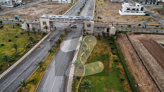 Sector 5 Marla Plot Available For Sale !