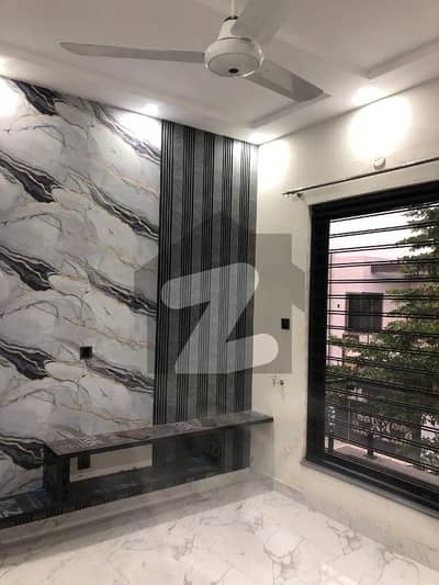 5 Marla New House In Dha Phase 9 Hot Location Near Askari 11