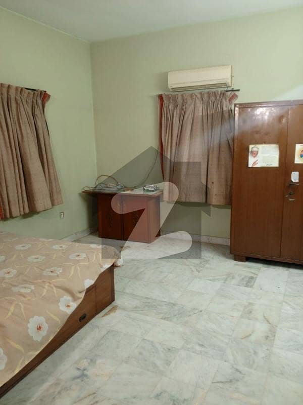 Townhouse For Sale On Clifton Block 2