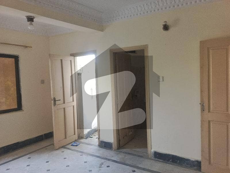 3 Bed Room Flat For Rent 3 Bed Room Flat For Rent